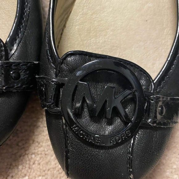 Michael Kors monogram black slide on flats sz 6.5 - Picture 3 of 6